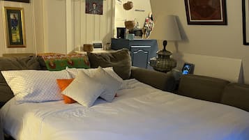 2 bedrooms, desk, free WiFi