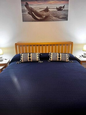 2 chambres, fer et planche à repasser, Wi-Fi gratuit, draps fournis