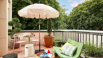 Zimmer, 1 King-Bett, Terrasse (XXL Mama)