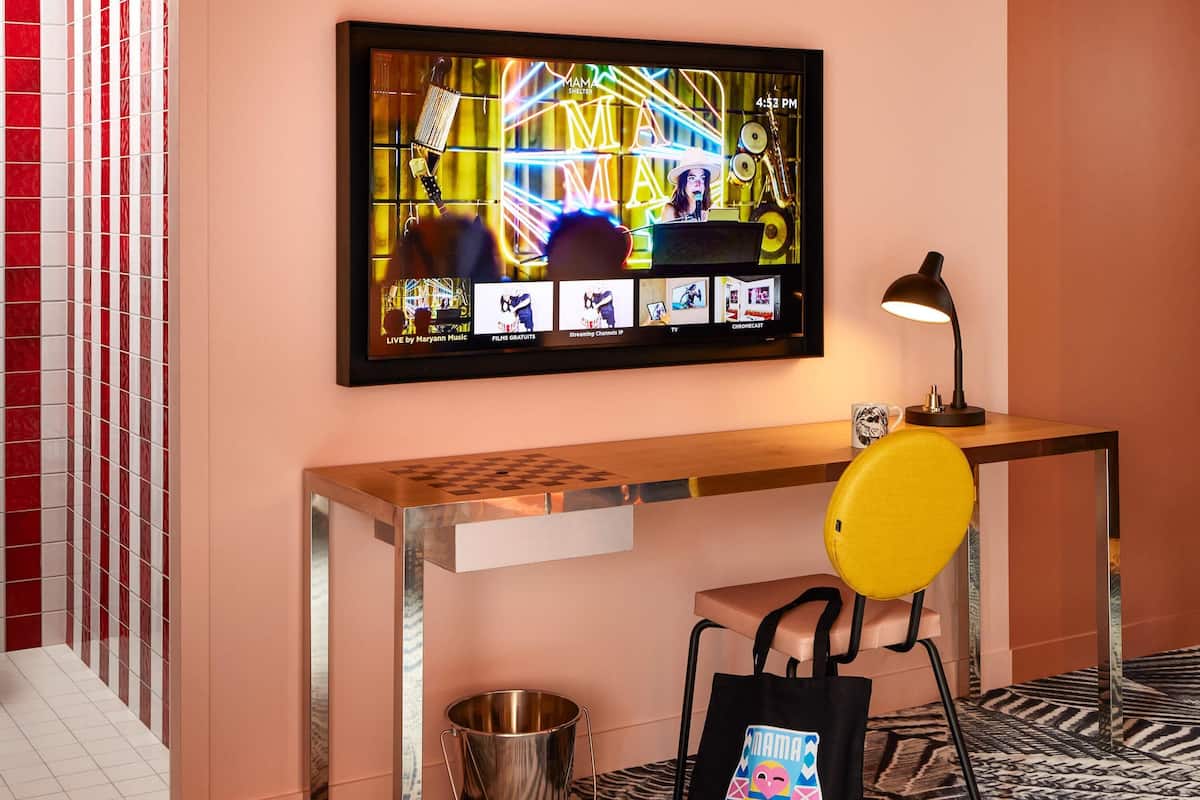 Premium bedding, pillowtop beds, in-room safe, desk