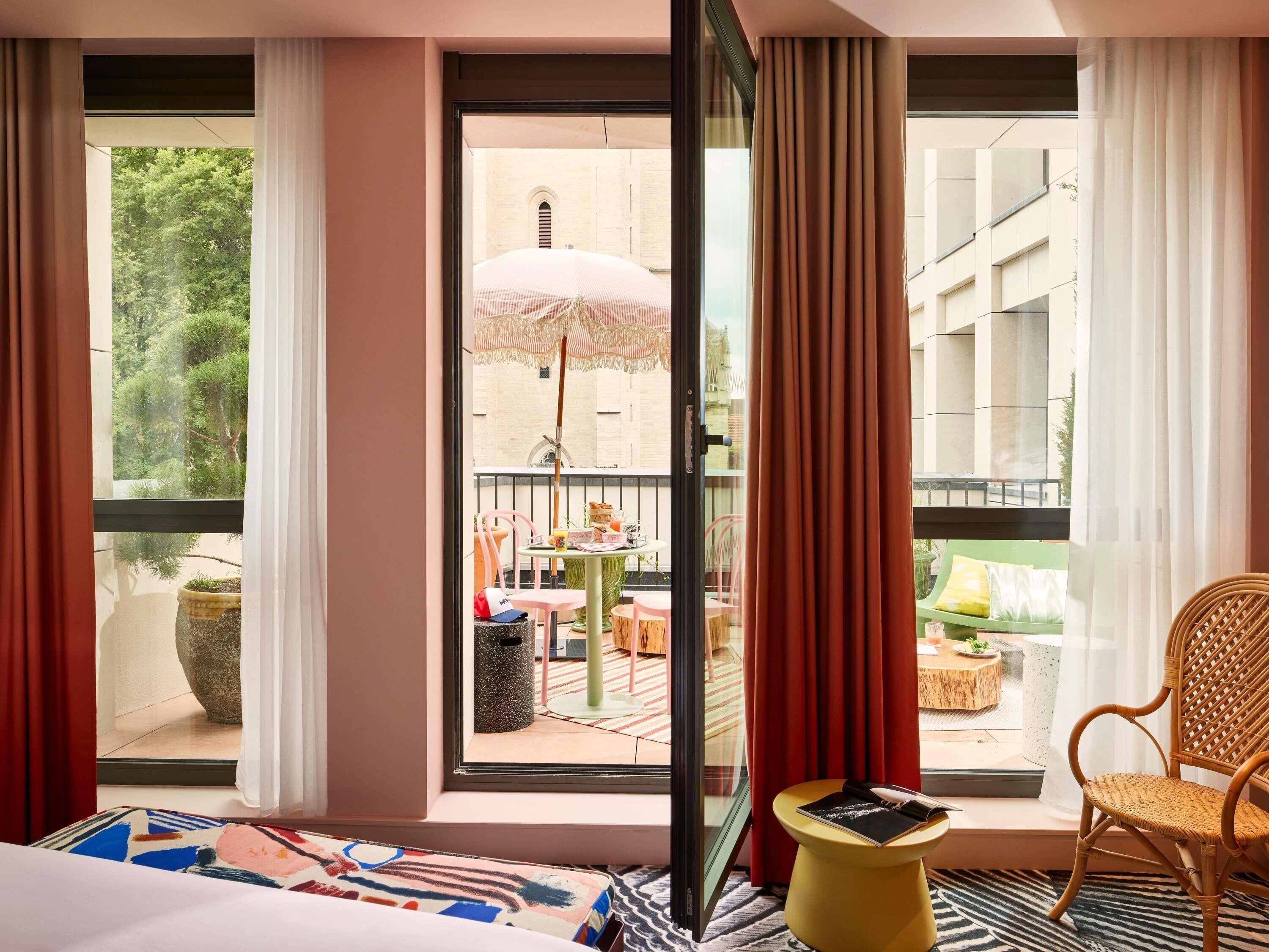 Room, 1 King Bed, Terrace (XXL Mama) | Premium bedding, pillowtop beds, in-room safe, desk