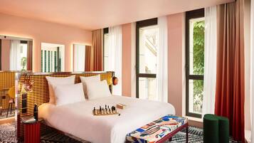 Room, 1 King Bed, Terrace (XXL Mama)