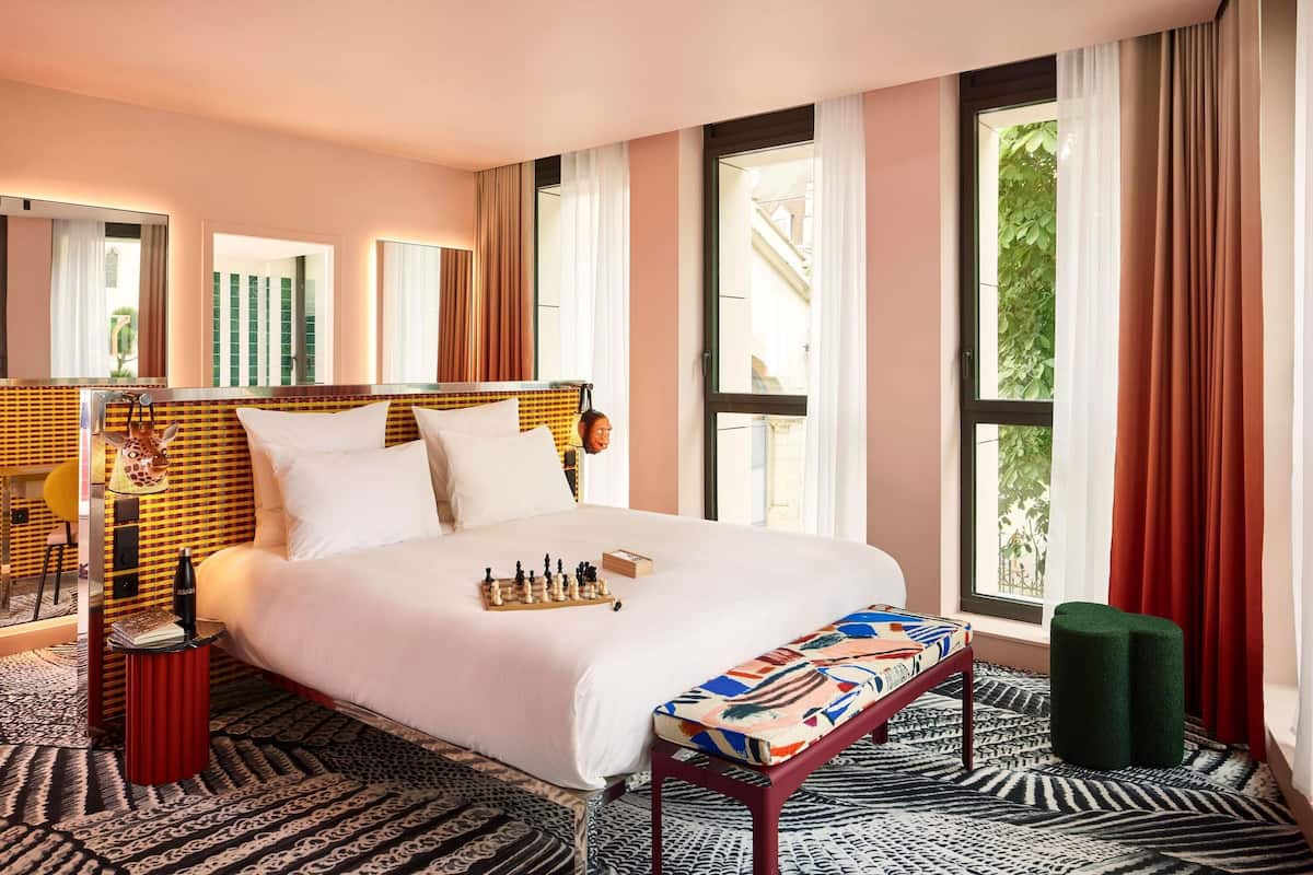 Room, 1 King Bed, Terrace (XXL Mama)