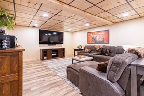 Smart TV, fireplace, video games, ping pong