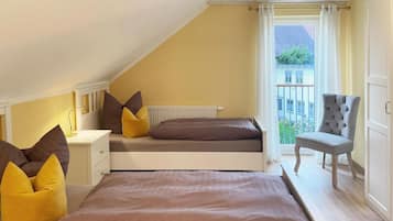 2 bedrooms, bed sheets