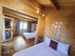 Familie chalet, en-suite badkamer, uitzicht op de binnenplaats