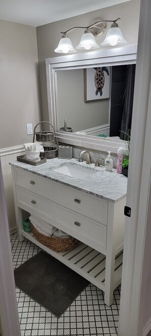 Doccia, asciugacapelli, asciugamani