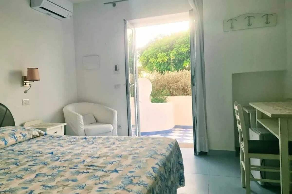 Panoramic Double Room | In-room safe, desk, iron/ironing board, free WiFi