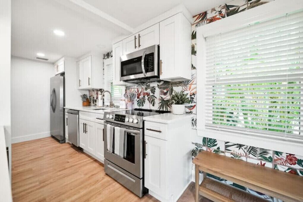 New Modern Tropical Waterfront Bungalow Estate