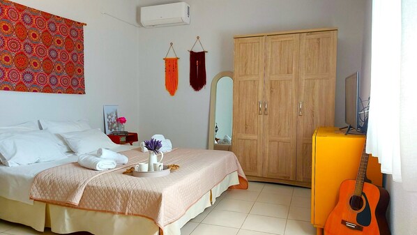 1 bedroom, free WiFi, bed sheets