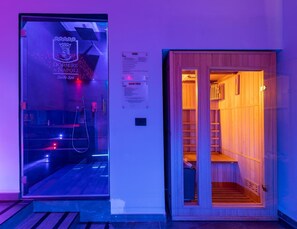 Junior Room | Premium bedding, down comforters, memory foam beds