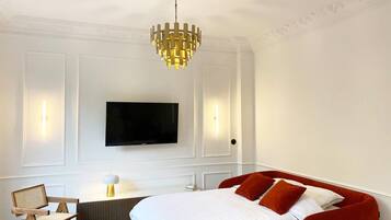 1 habitación, tabla de planchar con plancha, wifi gratis y ropa de cama