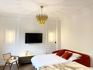 1 sovrum, strykjÀrn/strykbrÀda, gratis wi-fi och sÀngklÀder