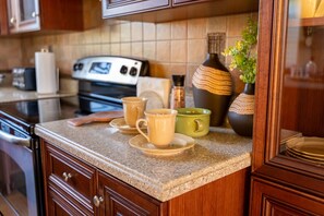 Private kitchen - CASA CANAVERAL-TropicalPrivatePool-14Family-sized! Near Rafael Hernandez Airport (Isabela)