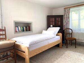 2 quartos, Wi-Fi de cortesia, roupa de cama