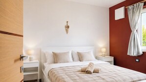 3 soverom, skrivebord, strykejern/-brett og wi-fi (inkludert)