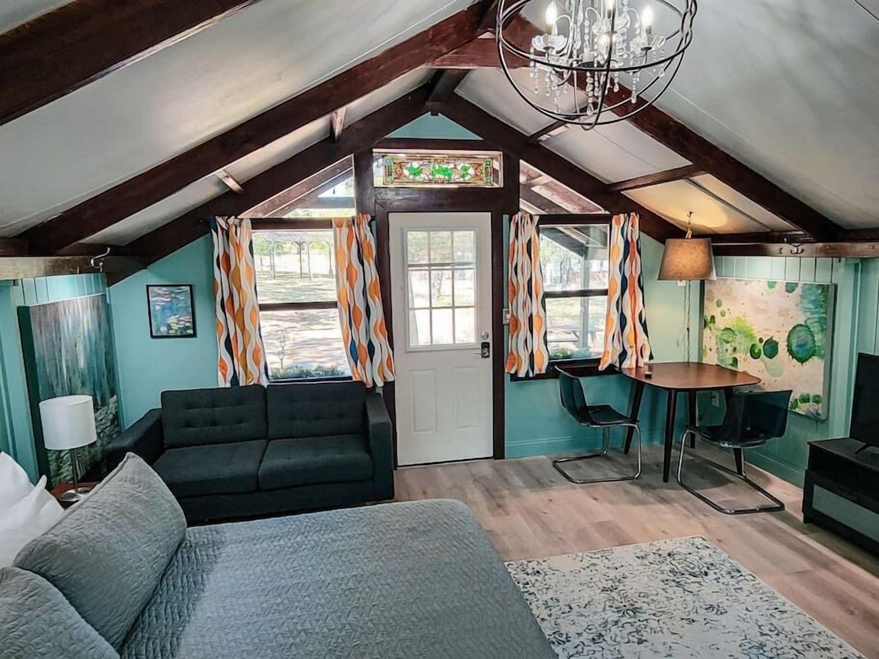 Vintner - A wonderful Hill Country escape!