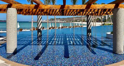 Family Home, Beach Club & Golf Cart in La Paz Mexico