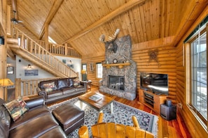 TV, fireplace, books, offices