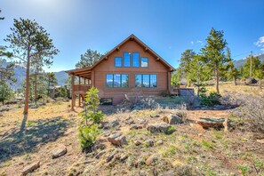 Exterior - Moose Mountain Lodge - Secluded Log Home w/Beautiful Mountain Views (Estes Park)
