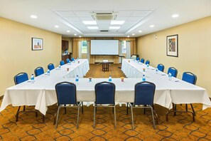 Meeting facility - Comfort Inn & Suites (Kincardine)