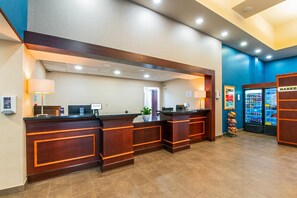Lobby - Comfort Inn & Suites (Kincardine)