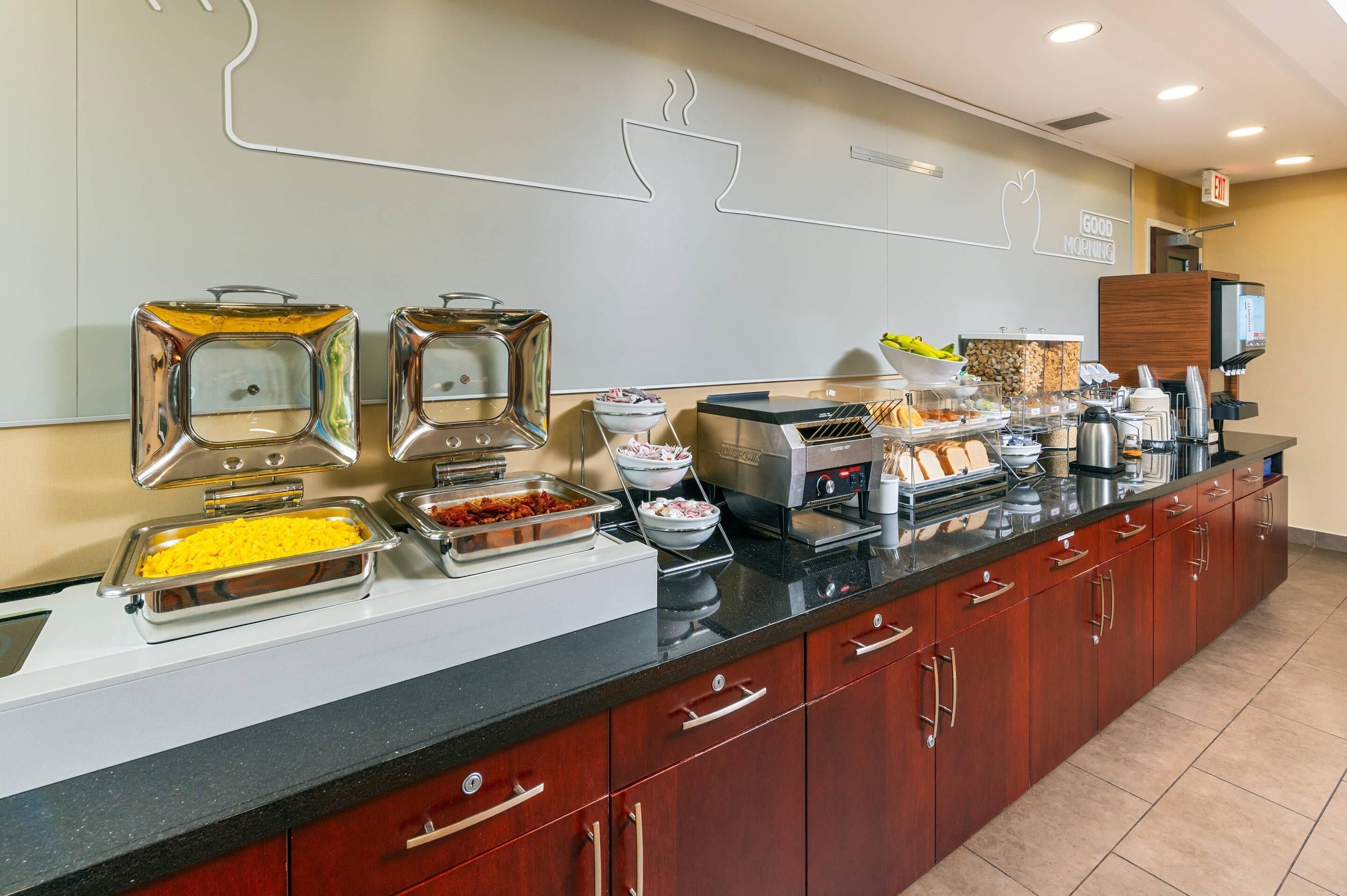 Free daily buffet breakfast 