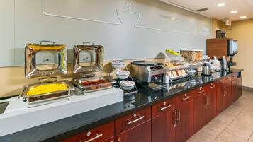 Free daily buffet breakfast