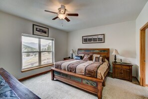 5 Schlafzimmer, Bügeleisen/Bügelbrett, kostenloses WLAN, Bettwäsche