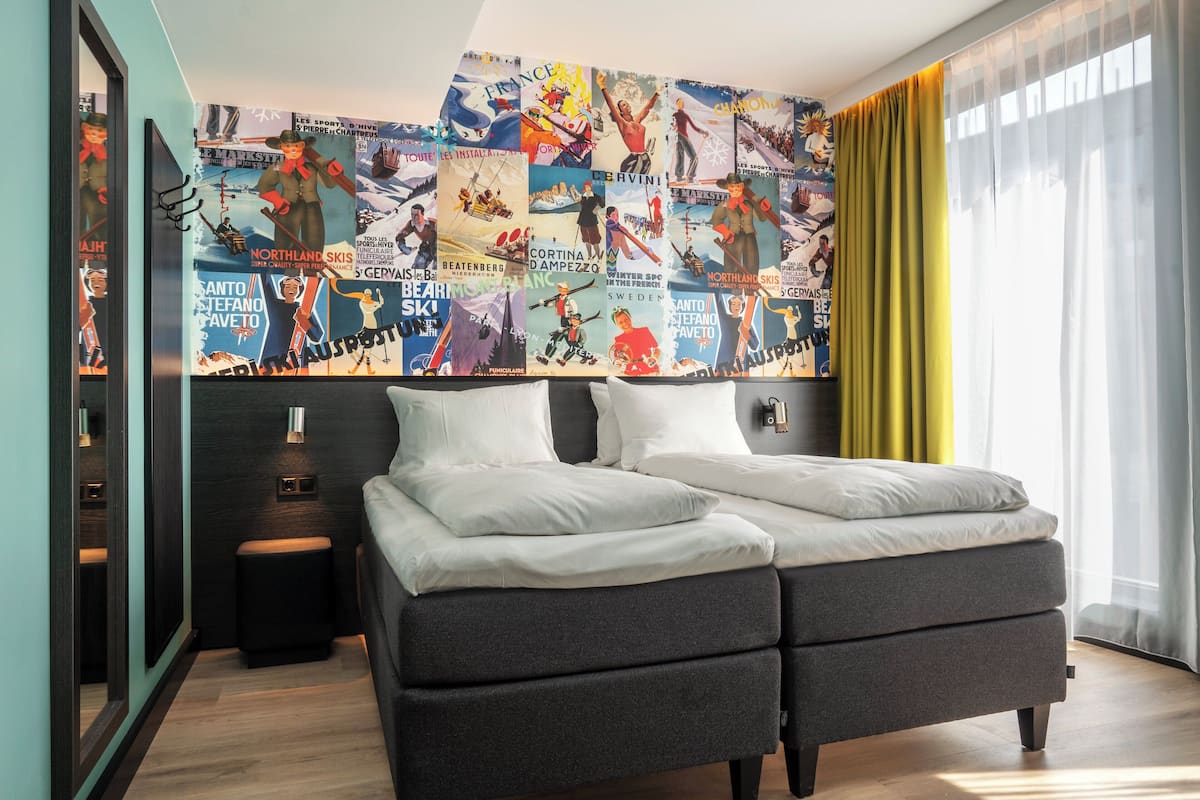 Standard Twin Room, 2 Twin Beds, Non Smoking | Property entrance
