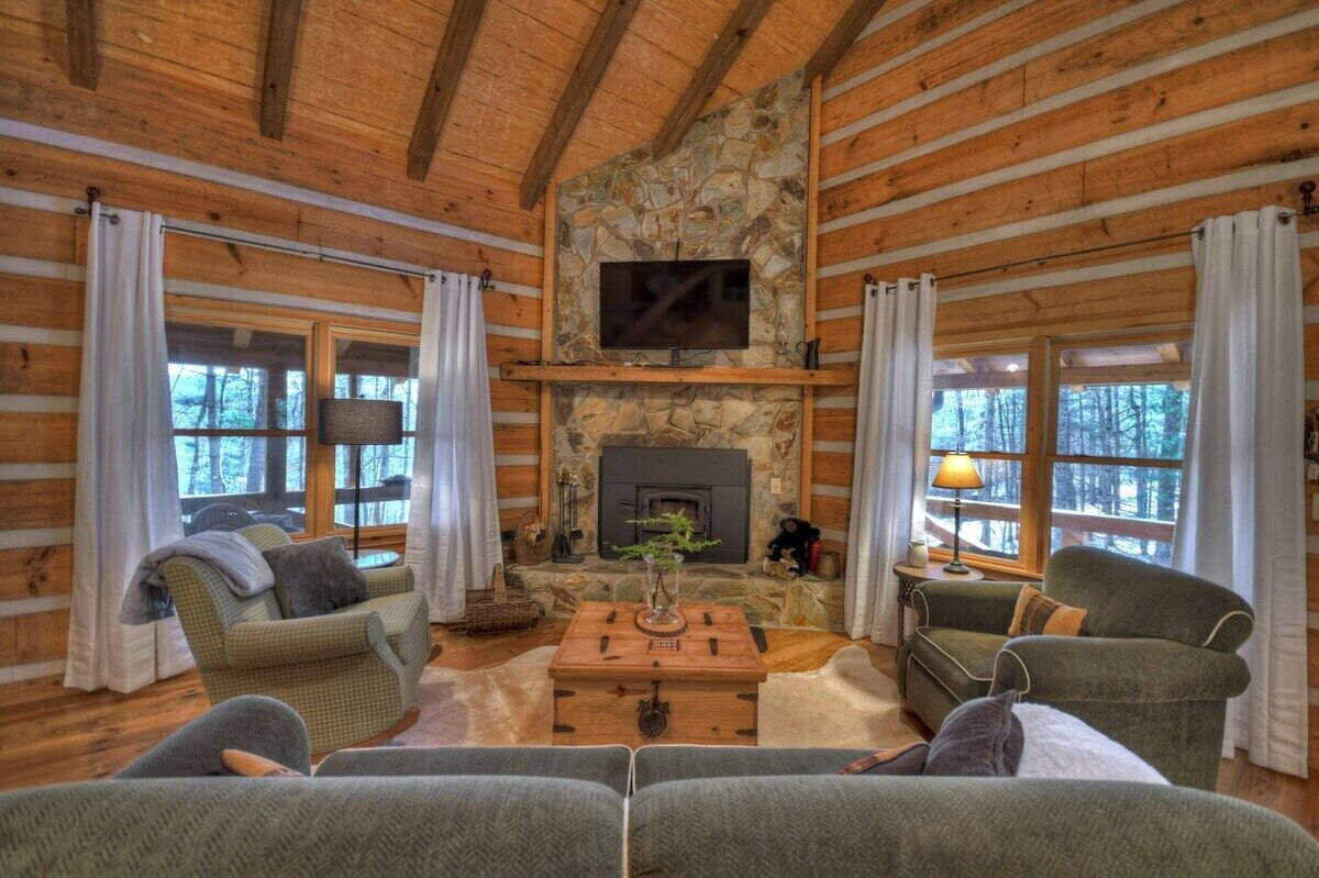 Aska Gypsy w/ Hot Tub by Toccoa River/ Aska Trails