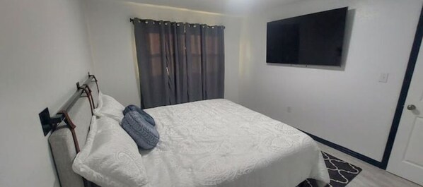 3 bedrooms, free WiFi, bed sheets