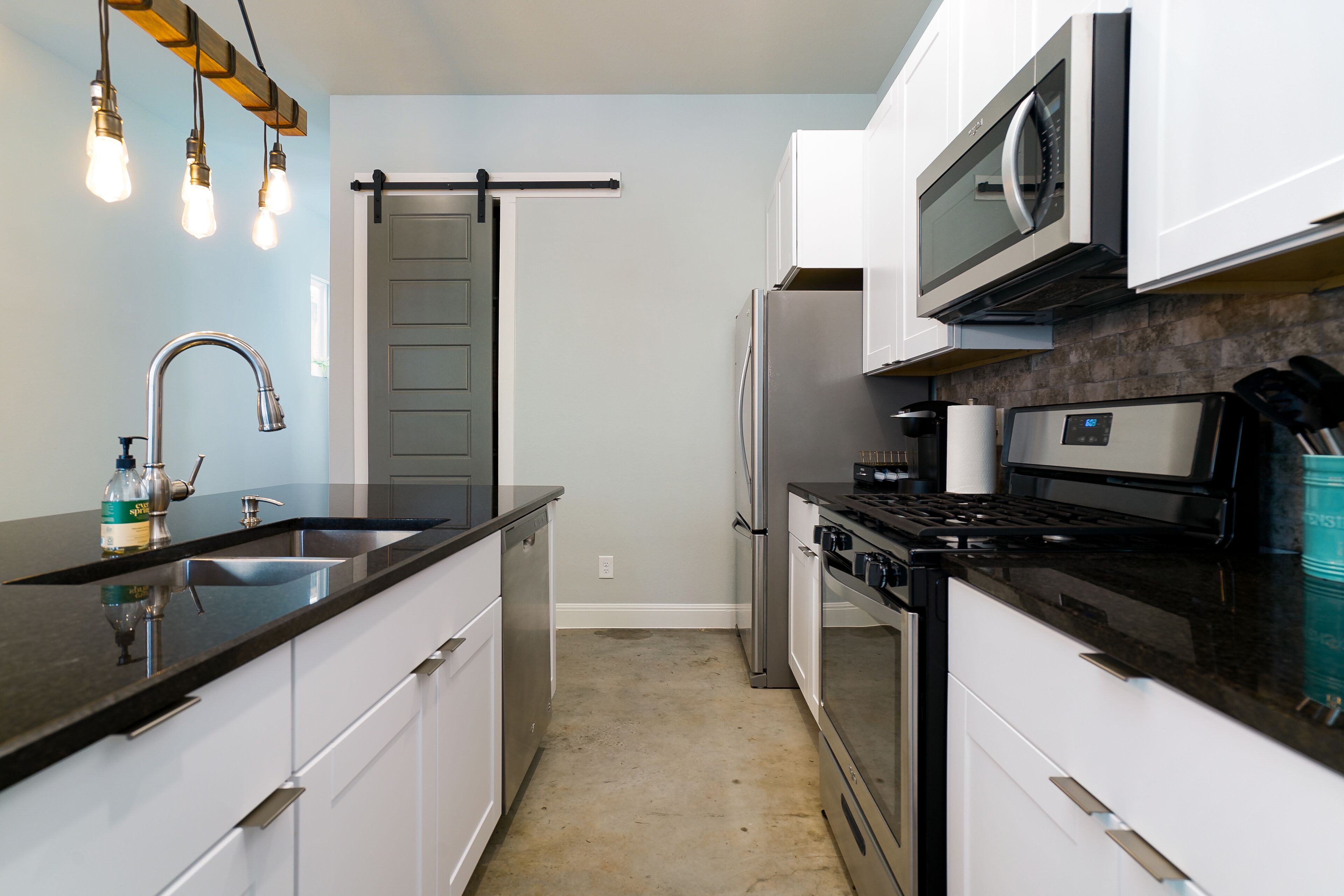 Casa Dolce Vita by the Alamodome - Pet Friendly