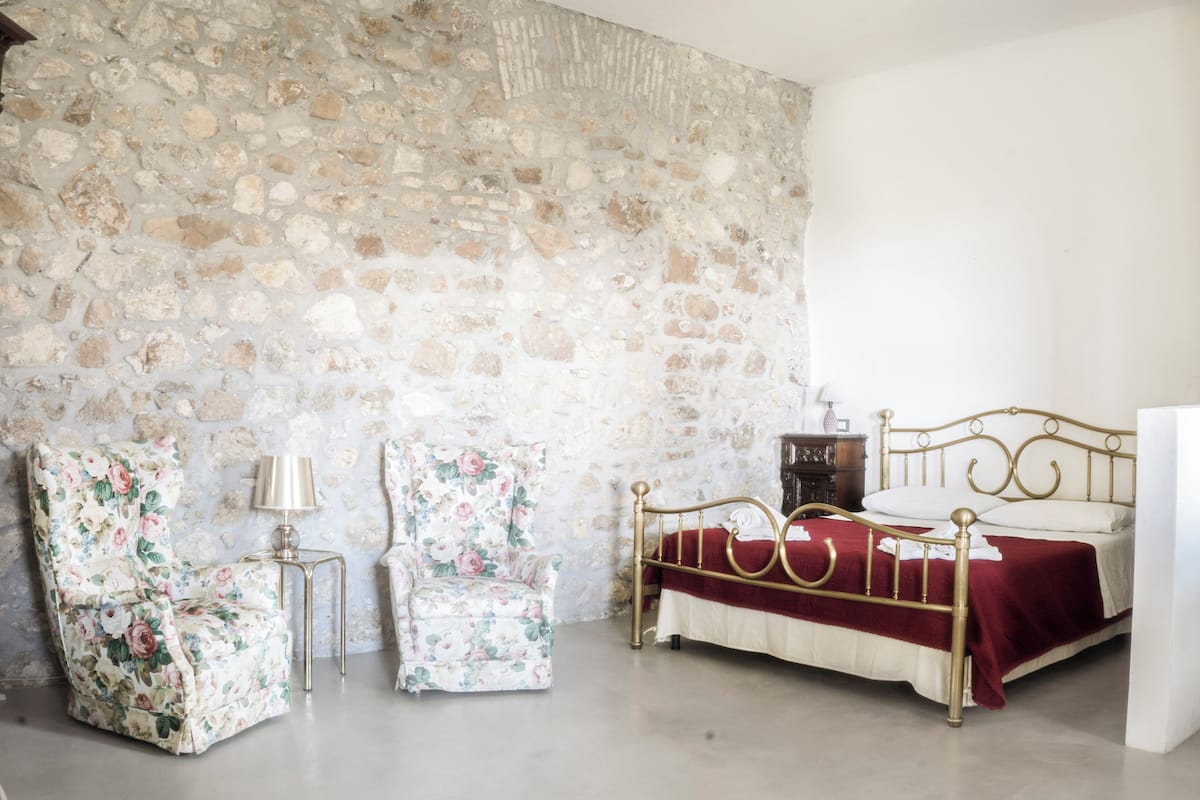 Habitación triple | Edredón, wifi gratis y ropa de cama