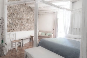 Quadruple Room | Down duvets, free WiFi, bed sheets - Casale Mon Rahal (Monreale)