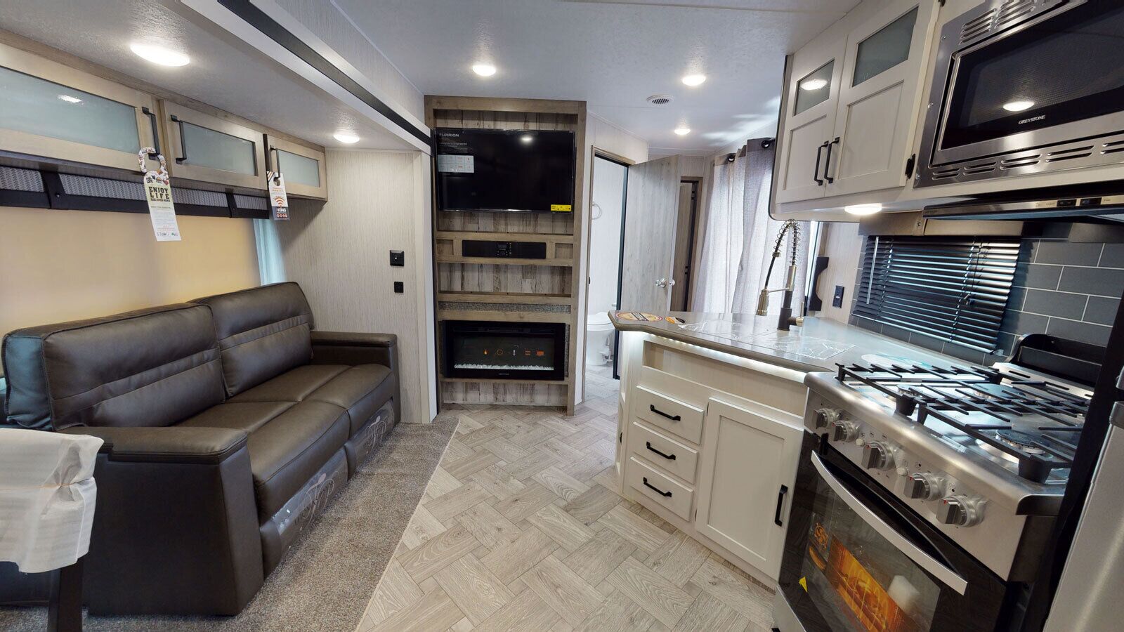 SAXONVILLE LODGEHOUSE