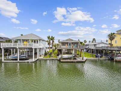 All Day Bay Dream by Ryson Vacation Rentals