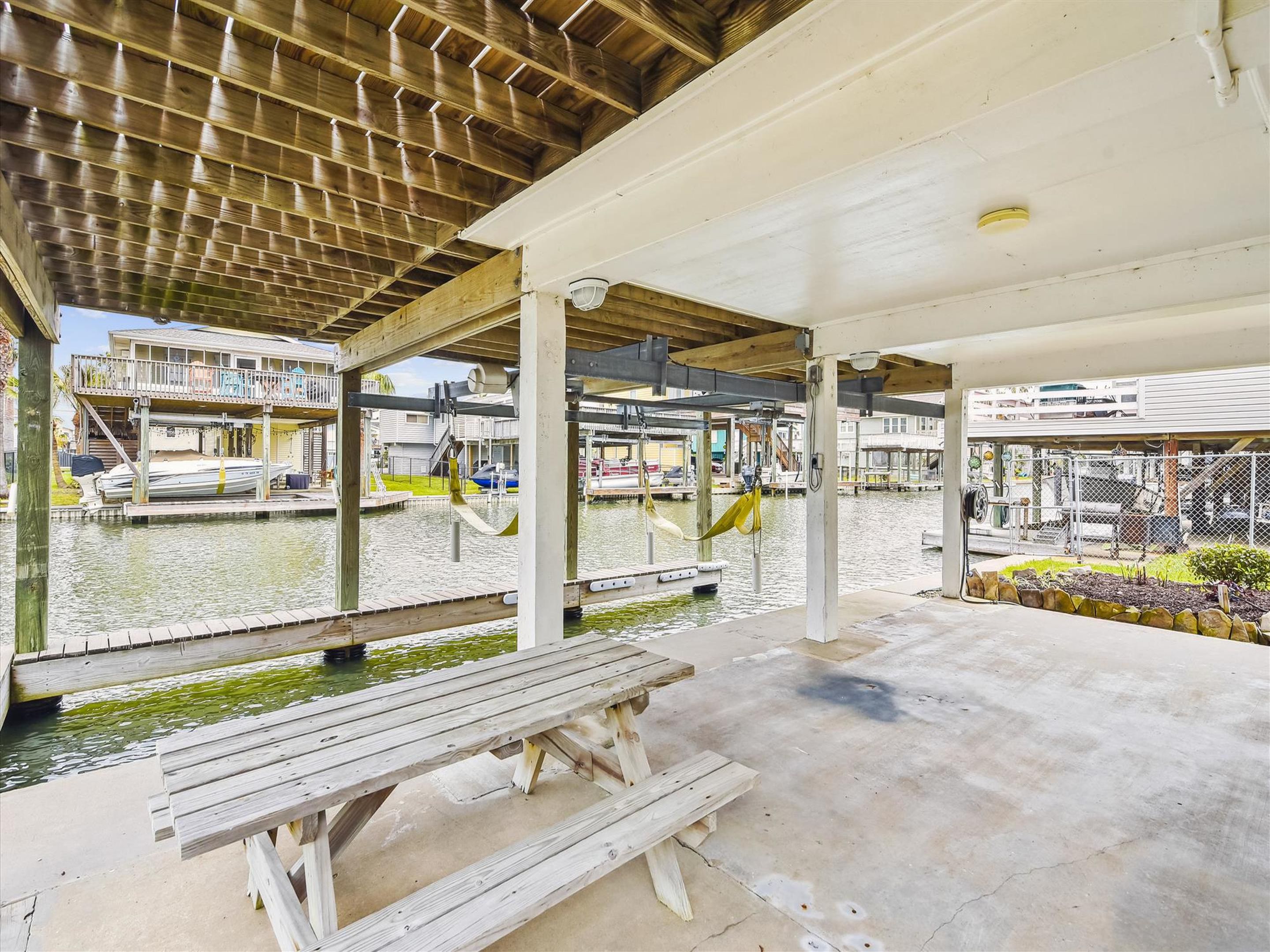 House (2 Bedrooms) | Property amenity