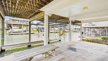 House (2 Bedrooms) | Property amenity