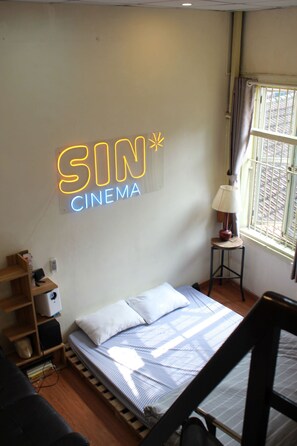 1 bedroom, WiFi - Heart of Old Quarter With Projector, Lovely View (Hà Nội)