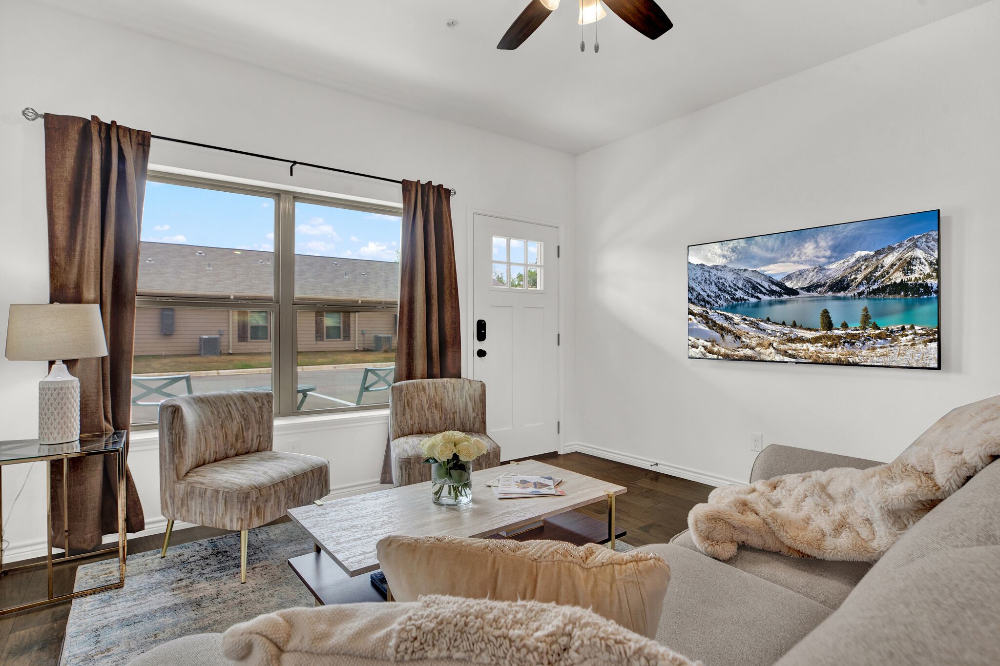 Deluxe Spacious 2 Bedroom Condo in the Texan Hill Country