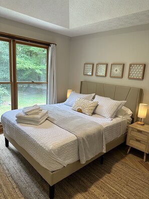 4 habitaciones, wifi gratis y ropa de cama