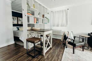 1 bedroom, WiFi, bed sheets