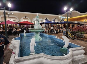 Property grounds - Stunning 2BD/2Bath Condo- Steps from beach, restaurants & shopping! (Marco Island)