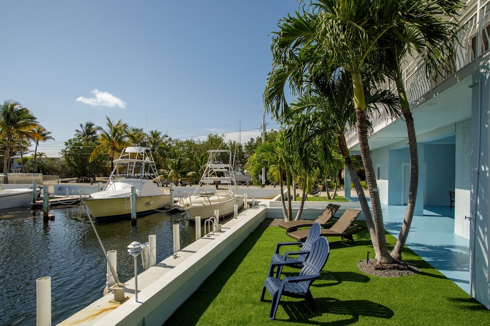 Breathtaking Waterfront Key Largo Boat Slip, Oasis