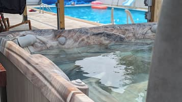 Piscine extérieure