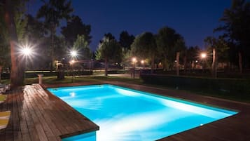 Piscine extérieure, piscine chauffée