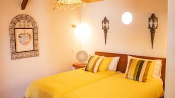 1 chambre, lit parapluie, Wi-Fi gratuit, draps fournis