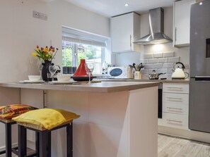 Private kitchen - 1 bedroom accommodation in Marton, near Rugby (Marton, near Rugby)