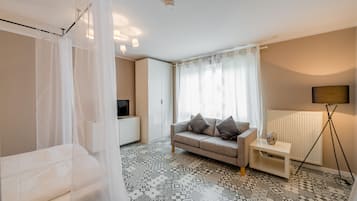 Exclusive-Apartment | Zimmersafe, schallisolierte Zimmer, Bügeleisen/Bügelbrett